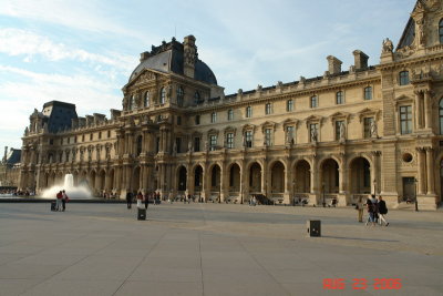 louvre and area8.JPG