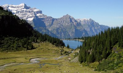 Garichtesee mit Glrnischmassiv