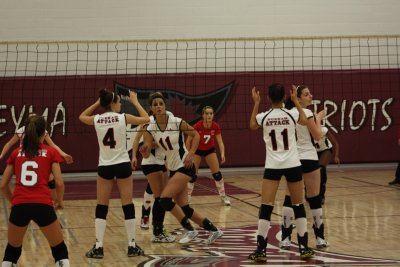 Nov. 14  2009 G16UB Friendly069.JPG