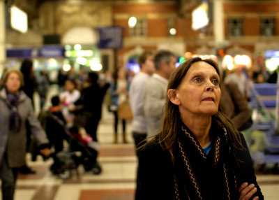 October 25 2009: Lady at Victoria Station