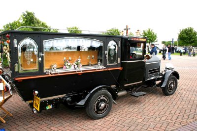 Leyland DAF  Hearse.jpg