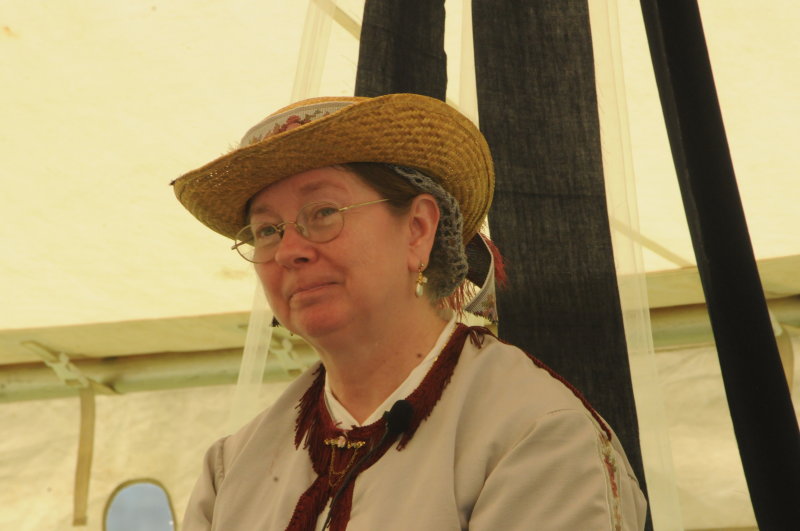 PORTRAYING MRS JEFFERSON DAVIS