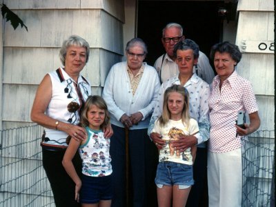 Mom, Cheryl, Grandma Park, Uncle Allen, Cousin Elizabeth, Wilma & Peggy