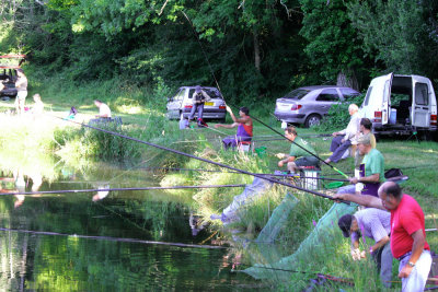 Concours de pche au Lac des Vergnes