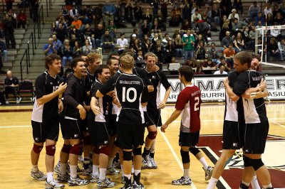 2009-11-06 - Men vs. Queens