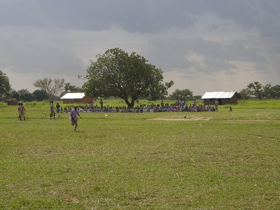 Sportveld bij school