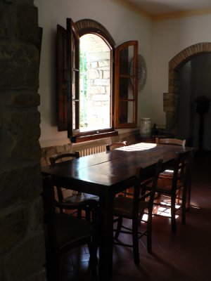 Other end of the breakfast room