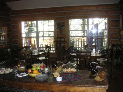 Afternoon snacks in the dining area