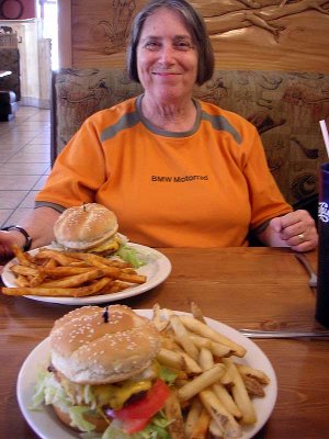 Lunch at Macky's Grill in Payson