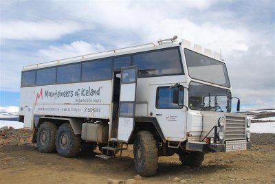 6x6 Offroad Bus!