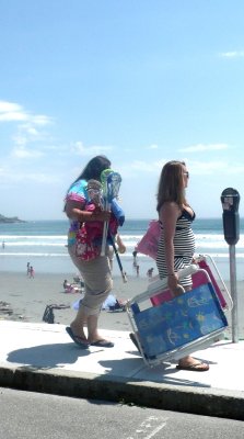 beach girls in cape neddick