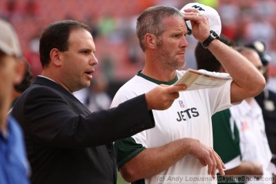 New York Jets QB Brett Favre with Jets GM Mike Tannenbaum