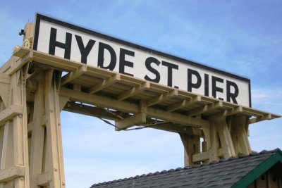 Hyde St. Pier sign