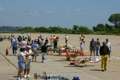 Giant Scale Fly-In 2008 at Floyd Bennett Field, Brooklyn, NY