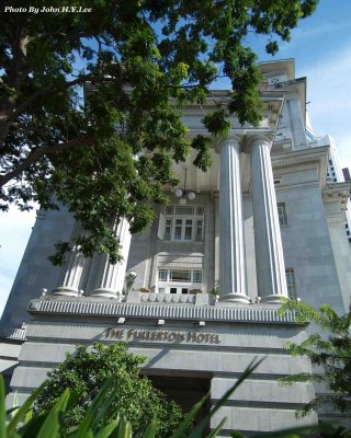 Fullerton Hotel