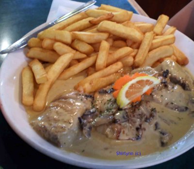 Fish & Chips in Mushroom Sauce