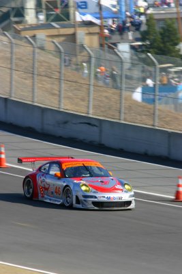 Flying Lizard Porsche in T1