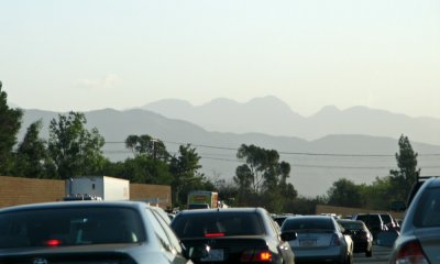 Stuck on the 101 with the Angeles National Forest in front