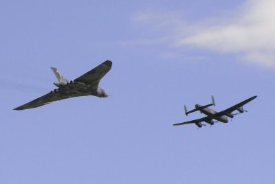Vulcan and Lancaster July 08.JPG