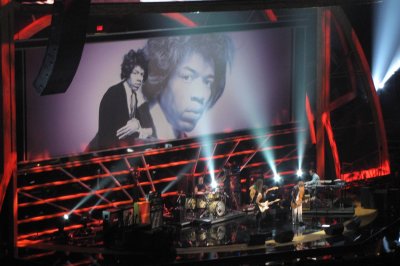 22 Jimmy Hendrix tribute.jpg