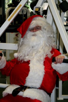 Santa Gets In A Pre-Holiday Workout.