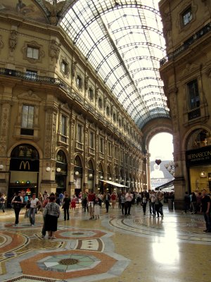 Galleria Vittorio Emanuele view towards Piazza Duomo