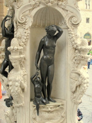 Loggia Perseus Sculpture Base