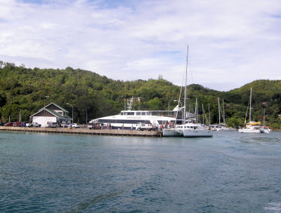 Cat Cocos - The ferry to Mahe