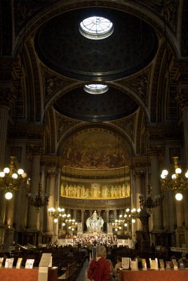 Service in the Madeleine