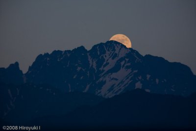 Rising moon over Mt.Tsurugi