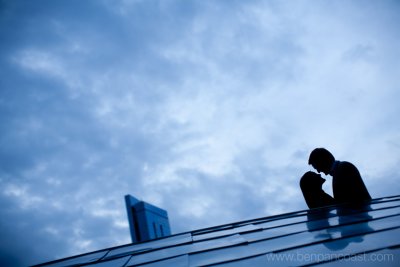 Millennium_bridge_portrait.jpg