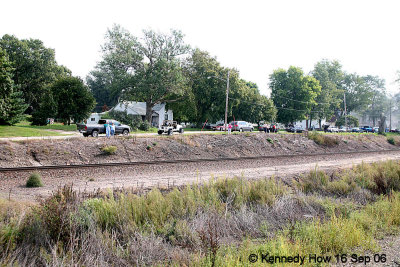 QJTripleHeader-RailfansAtColonaIL-16Sep06.JPG