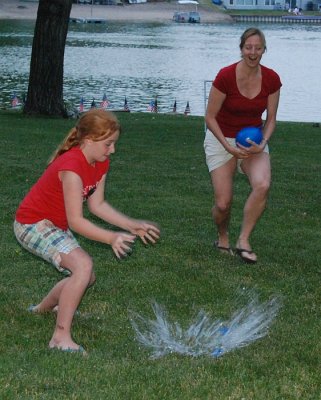 1st and 2nd place in balloon toss
