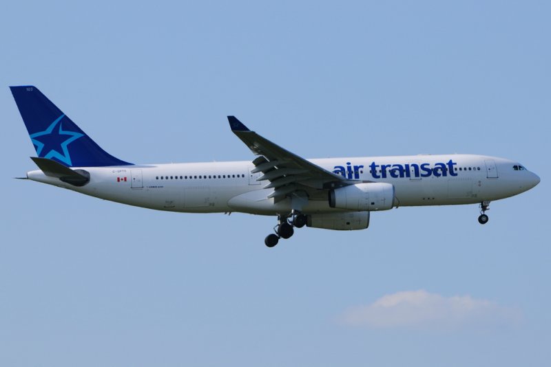 Air transat Airbus A330-200 C-GPTS