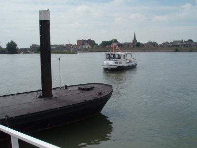 Foot ferry arriving