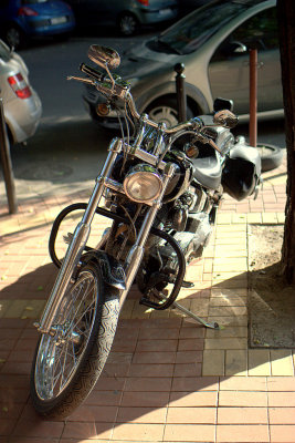 Harley Davidson a Dohny utcban