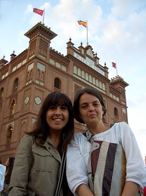 bea y carmen en las ventas