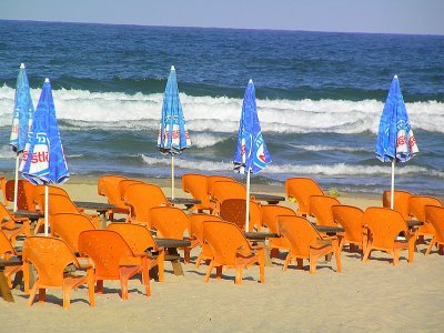 beach chairs orange.JPG