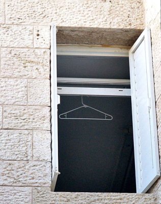 herodian hanger window.JPG