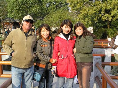 Hangzhou lake girls mike.JPG