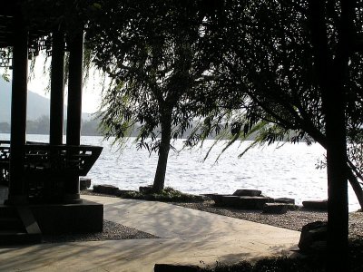 Hangzhou lake island12.JPG