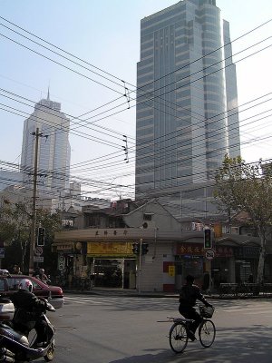 Shanghai street1.JPG