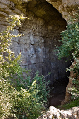 Huto & Kamarband Caves