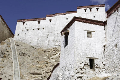 Steps to Dzong