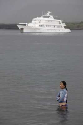 Egas Port, Santiago Island