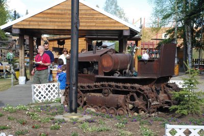 THERE ARE  ALOT OF ANTIQUE MACHINES ON THE GROUNDS OF PIONEER PARK