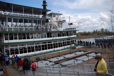 ALL ABOARD THE DISCOVERY II FOR A TRIP DOWN THE CHENA RIVER
