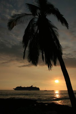 Cruise ship at sunset (Kona)