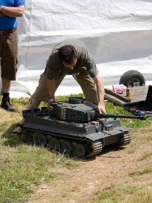 Armortek 1/6th Tiger MAA_1335.jpg