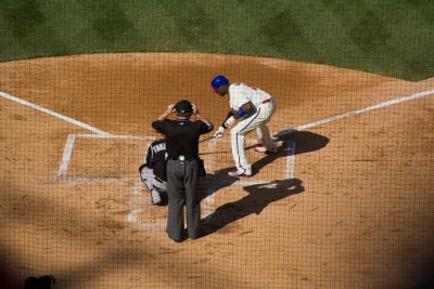 Ryan Howard digs in